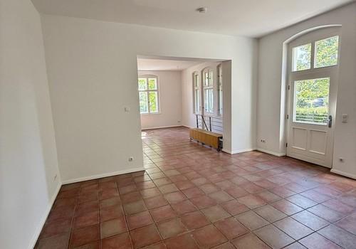 Open-Space-Bereich mit Küche
