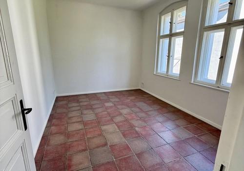 Abgeschlossenes Büro