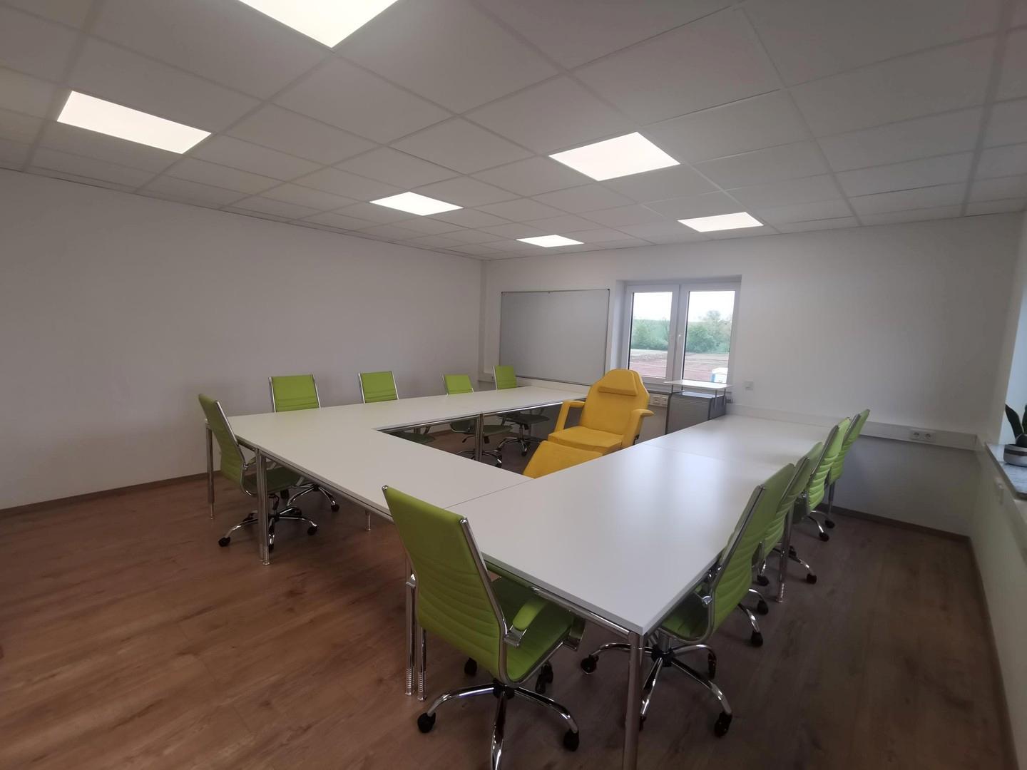 Büro 4