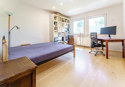 Gäste-/Arbeitszimmer