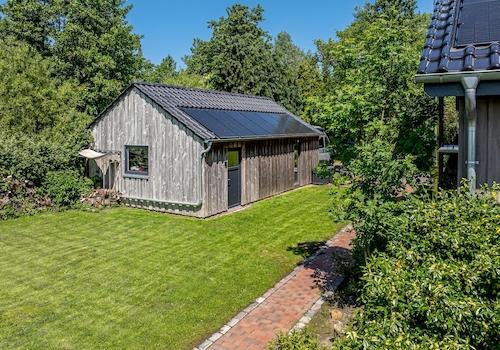 Garage mit Indach-Solar