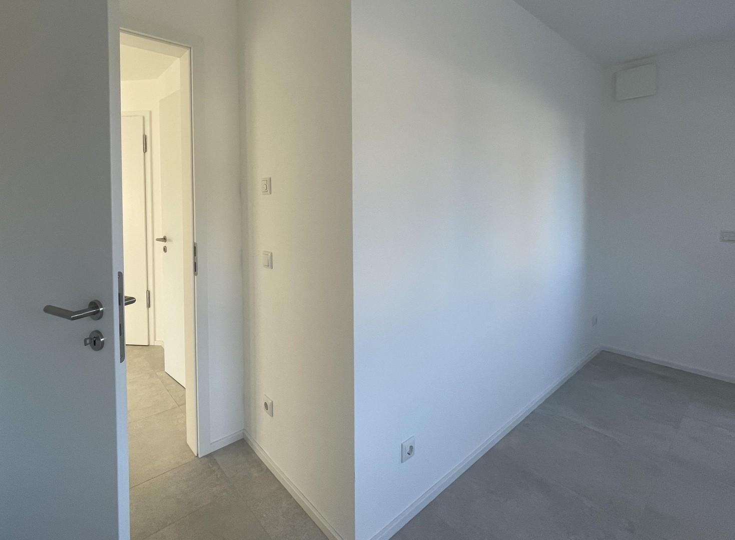 Blick vom Schlafzimmer in Flur