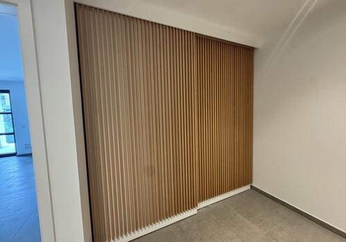 Garderobenschrank geschlossen