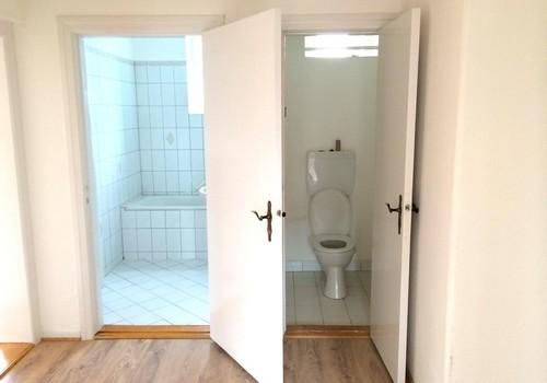 Bad und separates WC