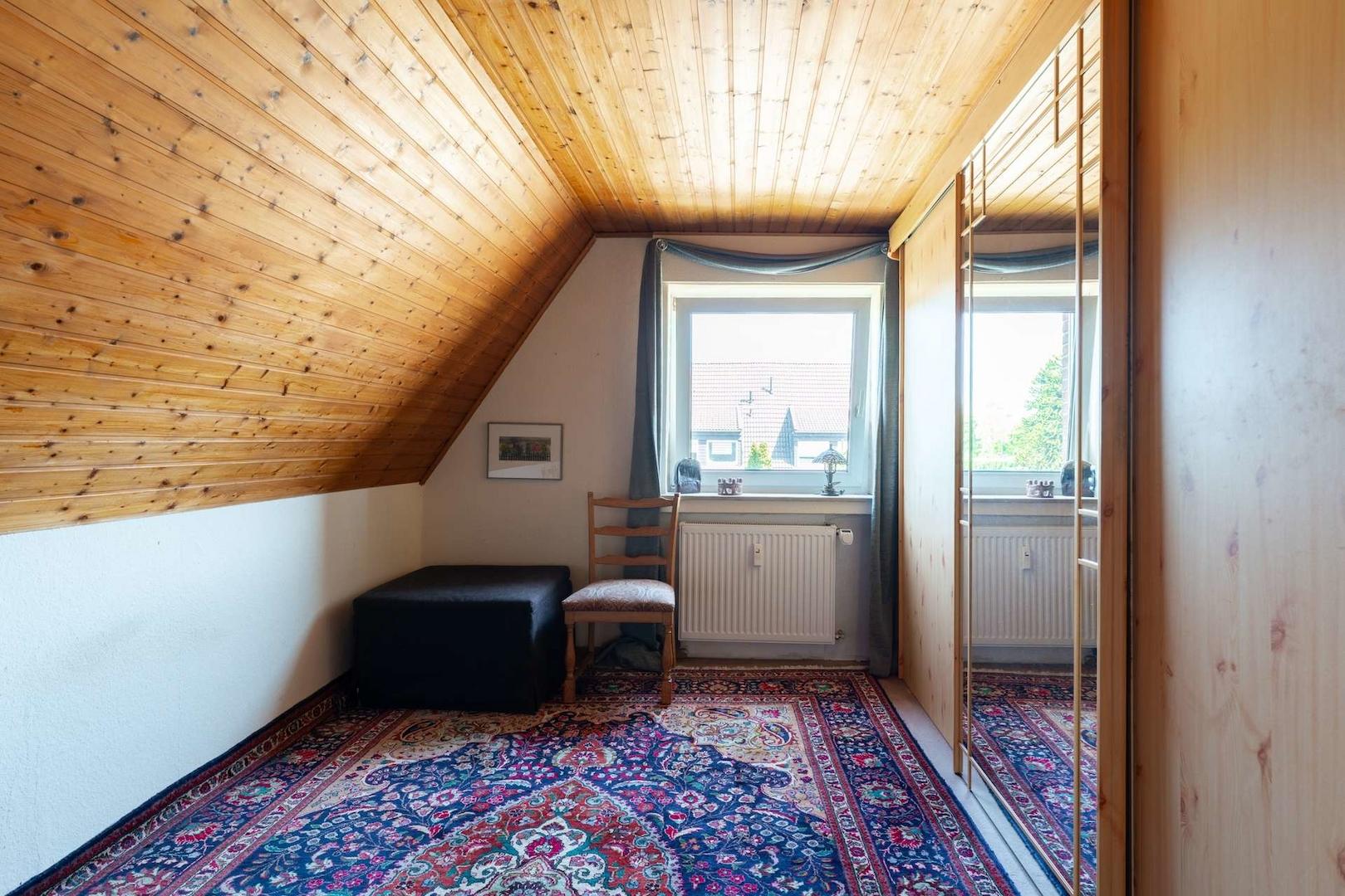 Schlafzimmer 2