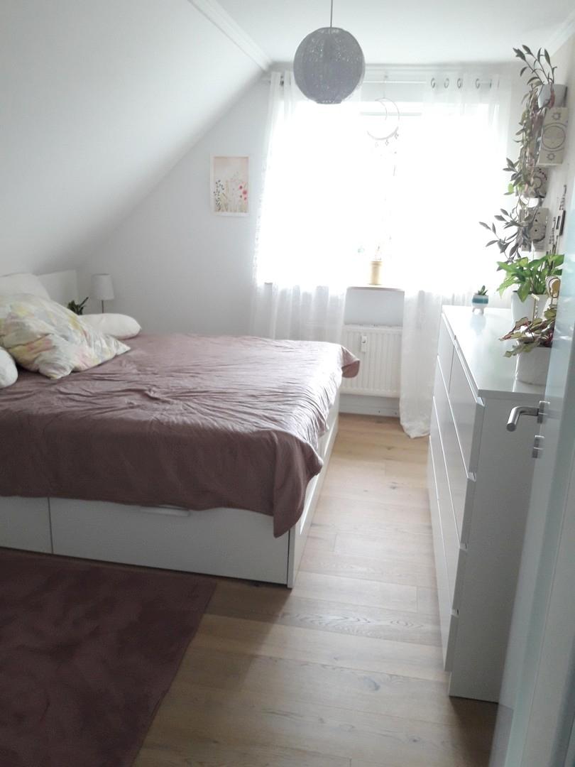 Schlafzimmer DG