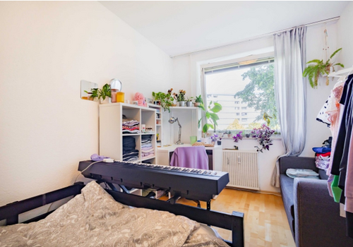 Zimmer 4 vor Renovierung_4