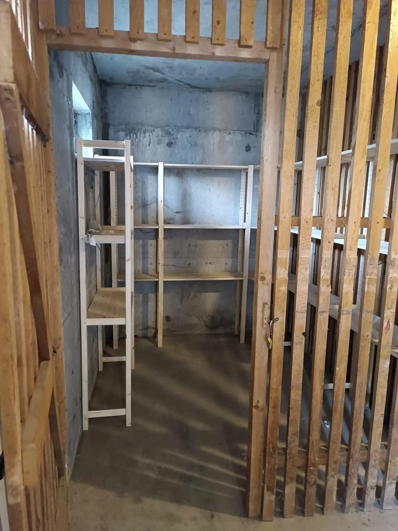 Keller, Regale f jedes Zimmer