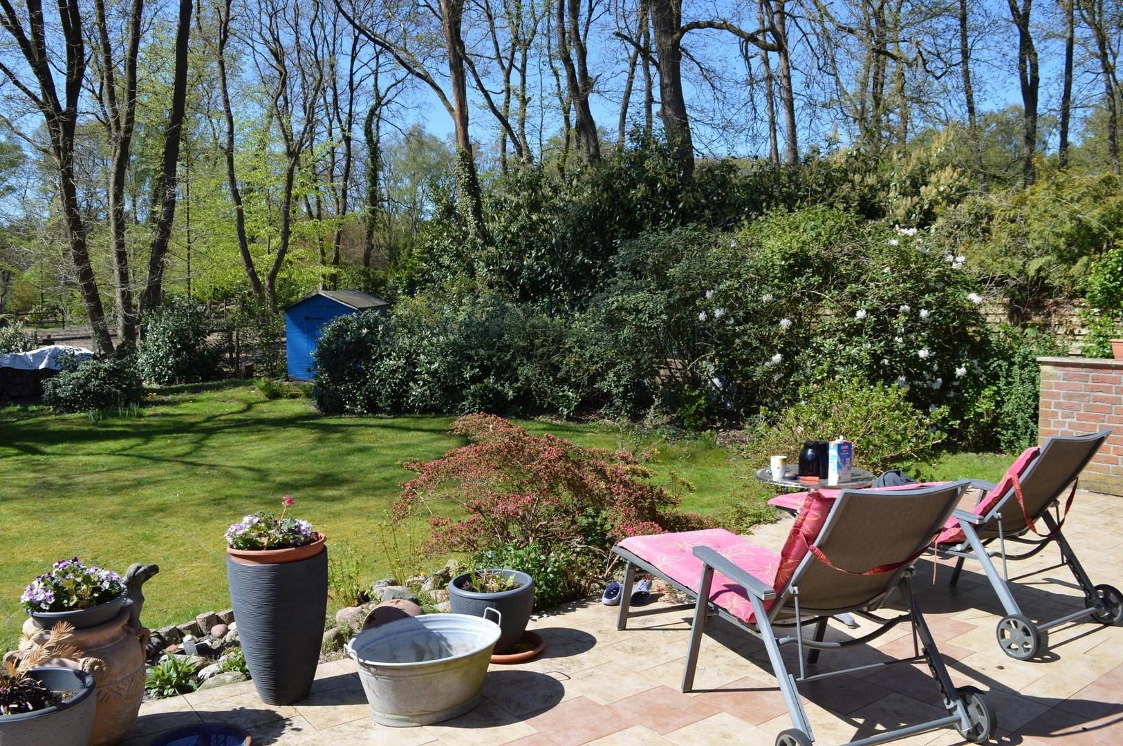 Gartenblick von der Terrasse 2