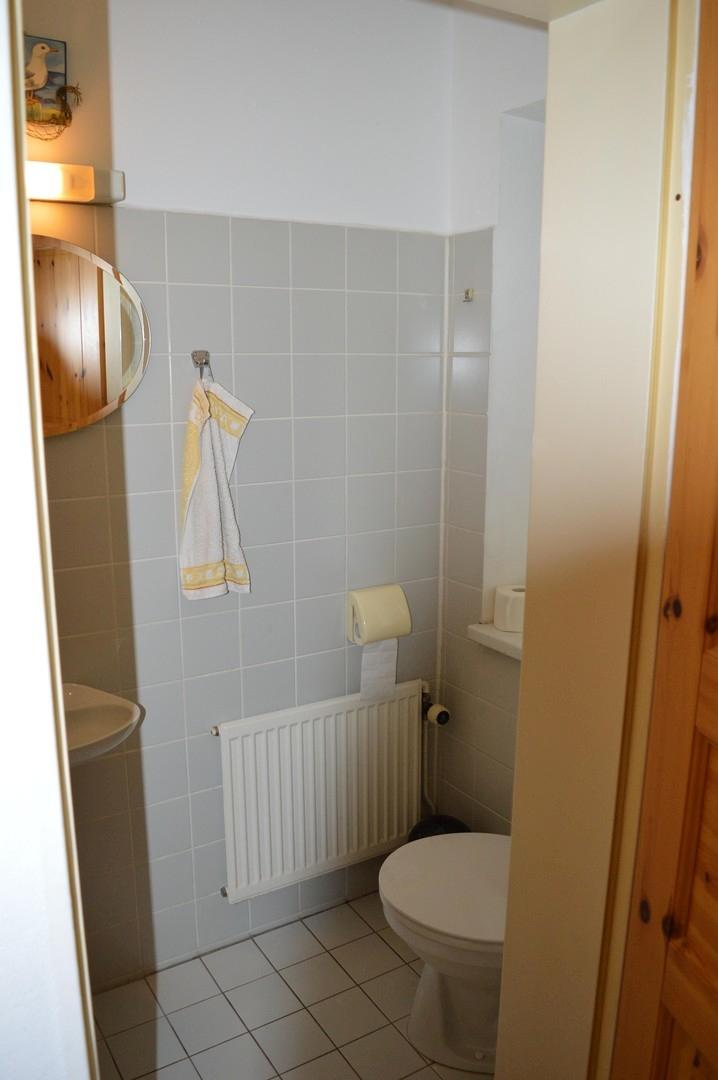 Gäste-WC EG