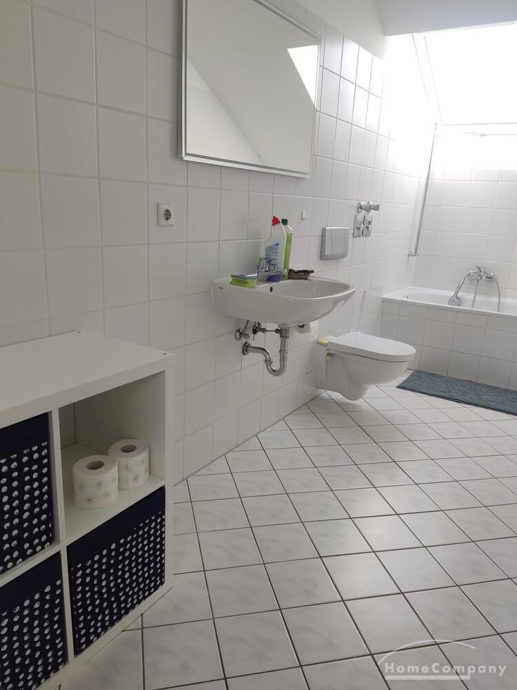 Bad mit Wanne