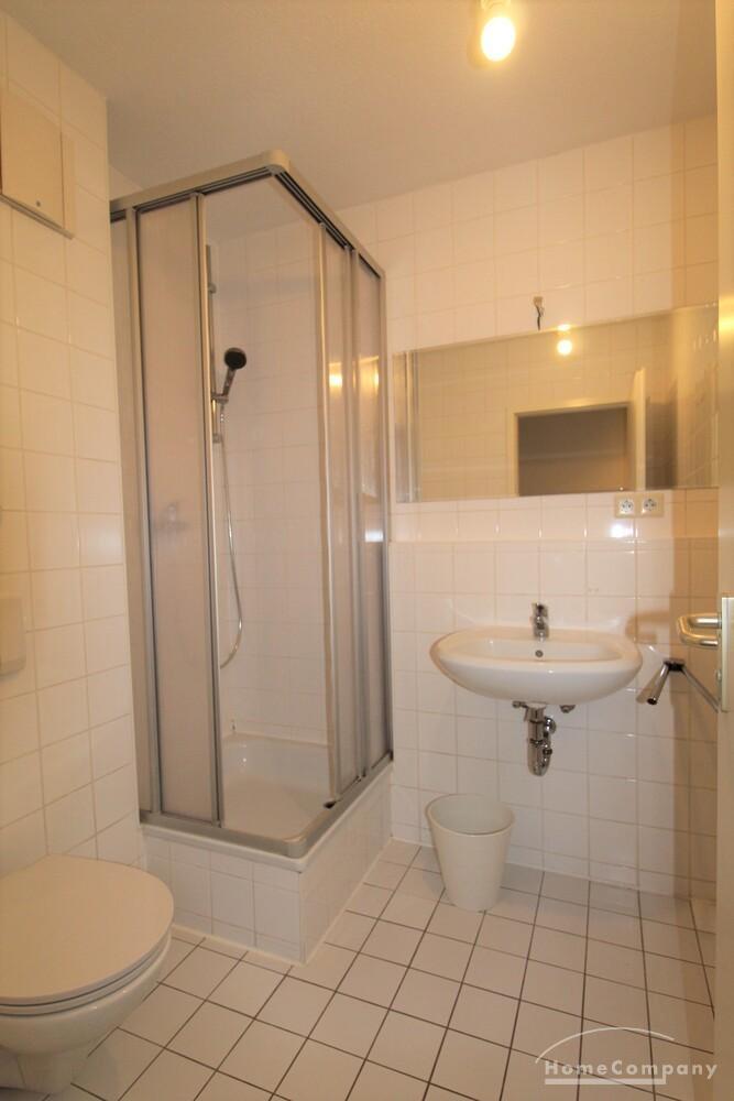 Bad mit Dusche