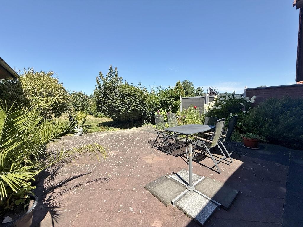 mit Zugang zur Terrasse