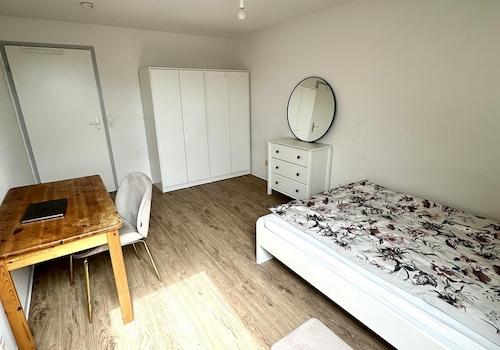 WG-Zimmer 2 möbliert