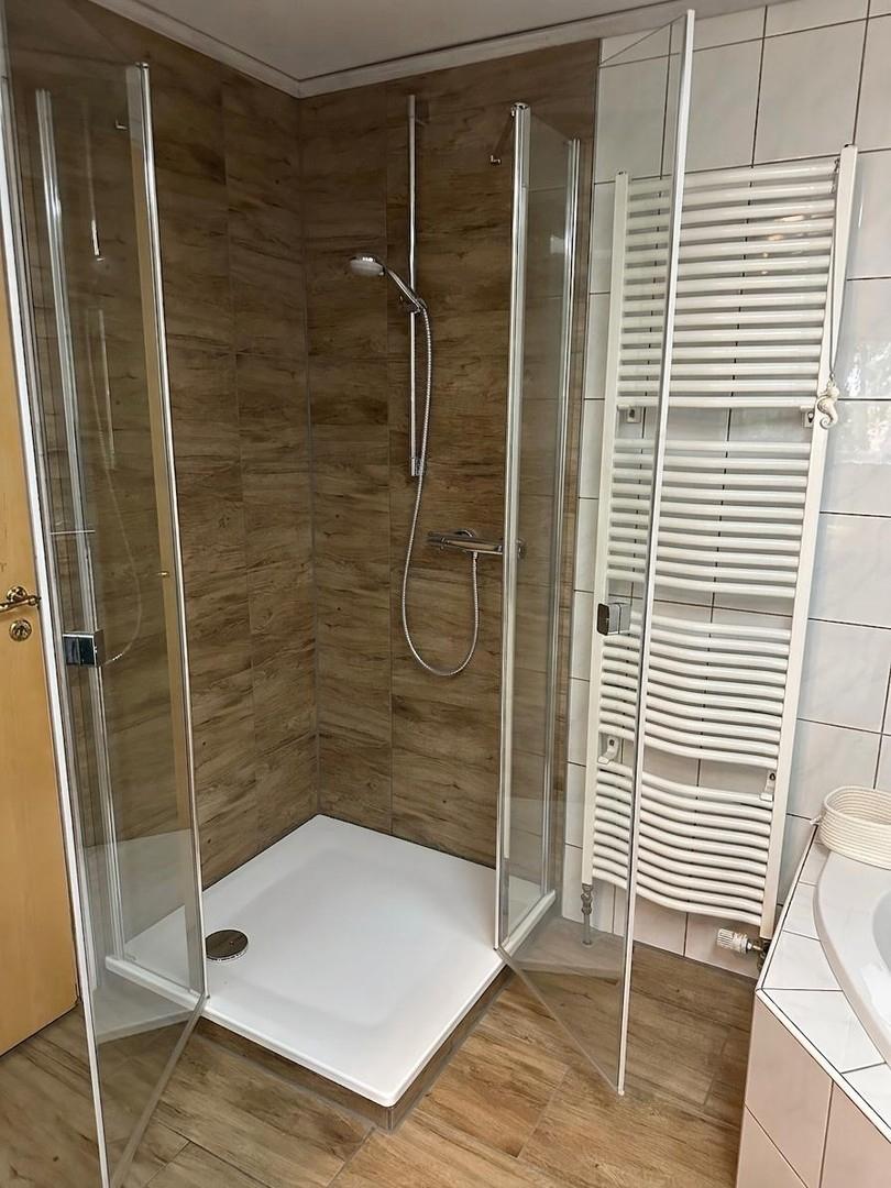 Dusche im OG