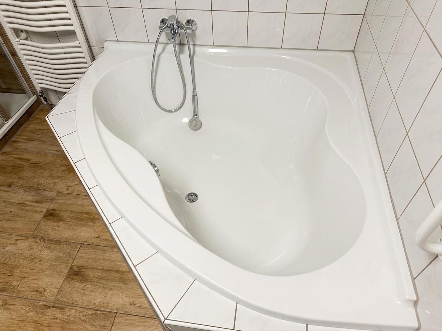 Badewanne im OG