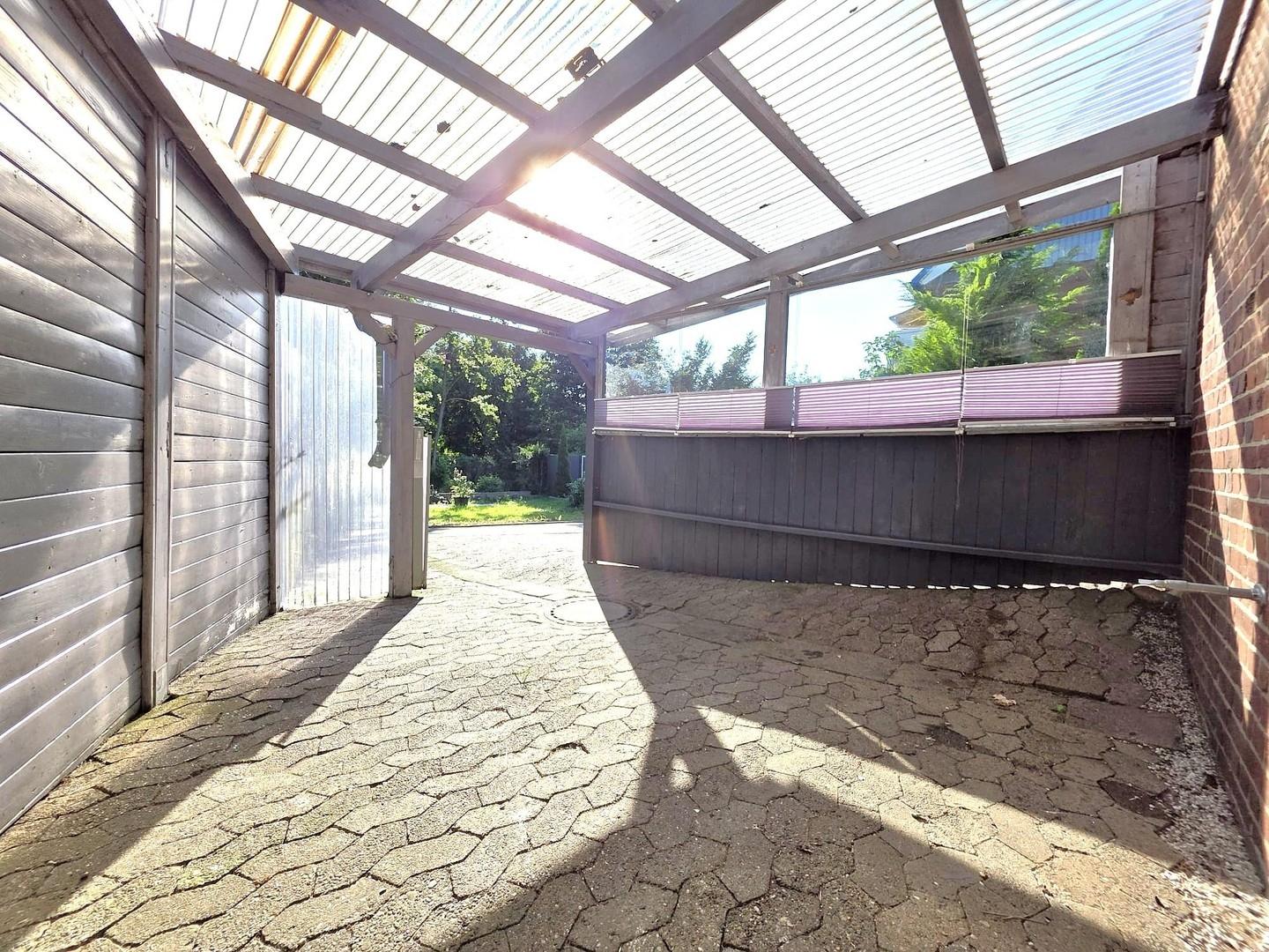 Terrasse überdacht