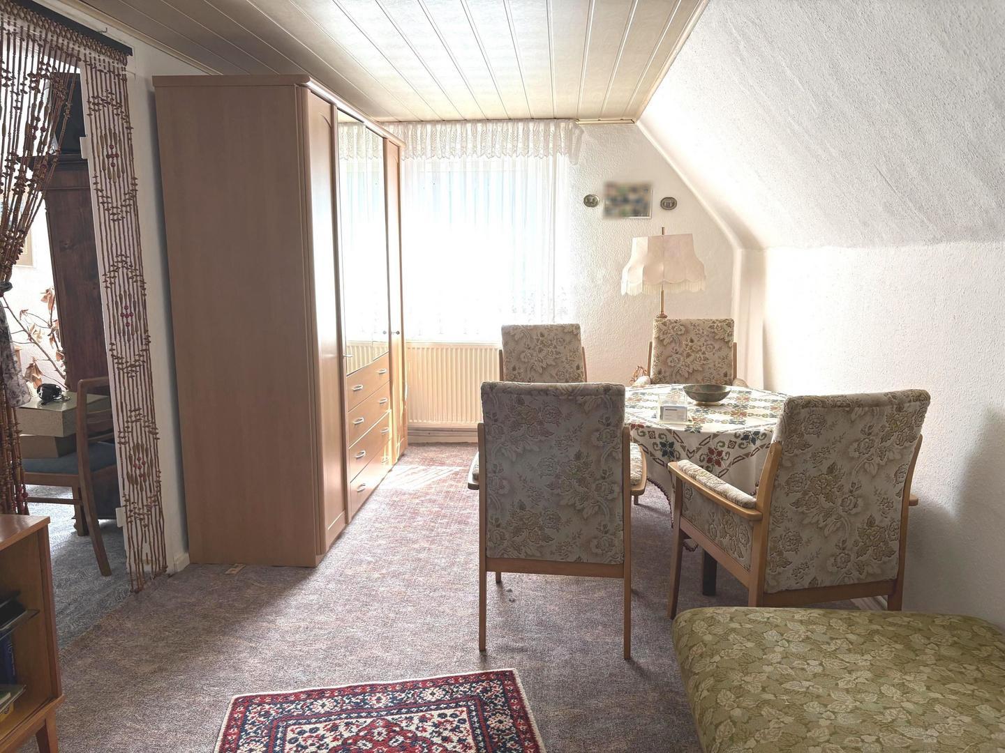 Zimmer 1 OG