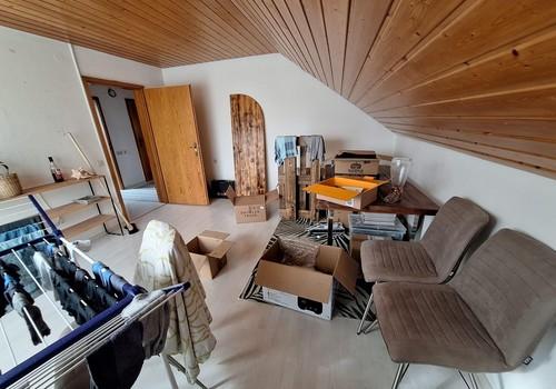 Zimmer 2 mit Balkonzugang