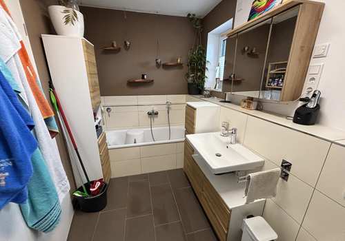zusätzliche Badewanne