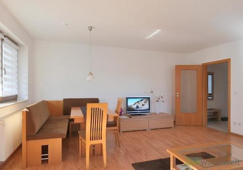 Blick ins Wohnzimmer
