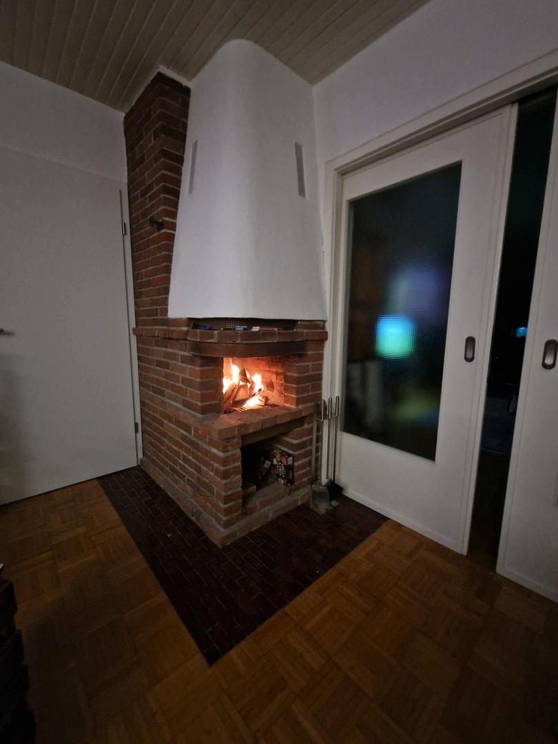 Wohnzimmer 1. O, offener Kamin