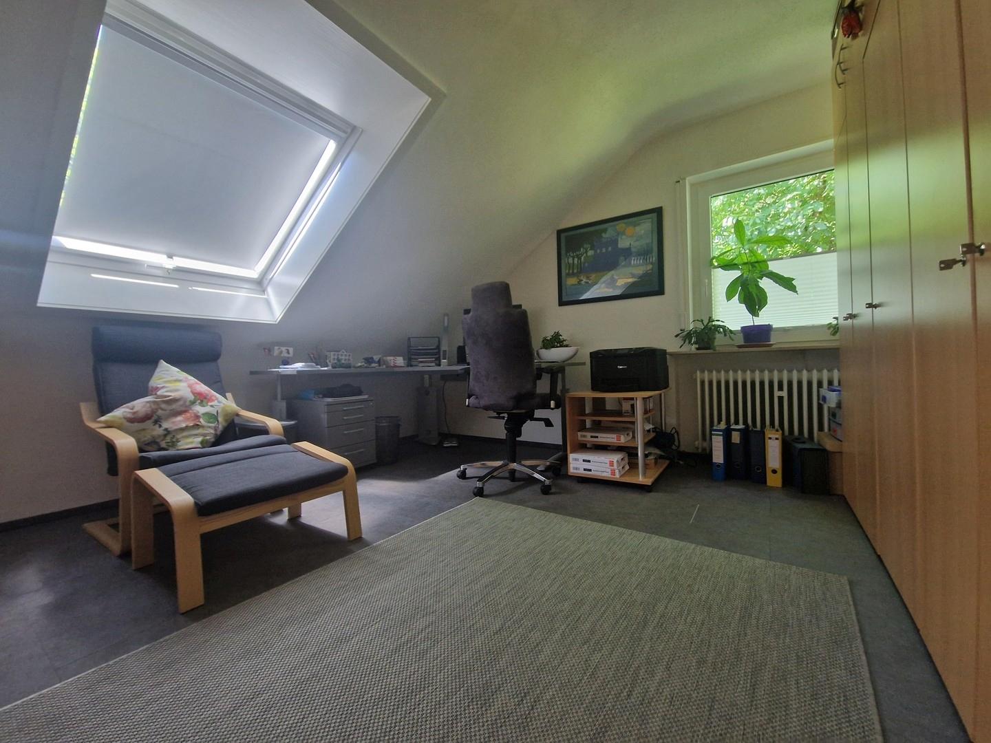 Arbeitszimmer 1, 2. OG