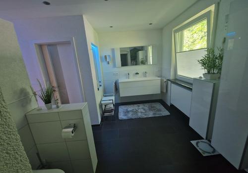 Wellness Badezimmer 1. OG