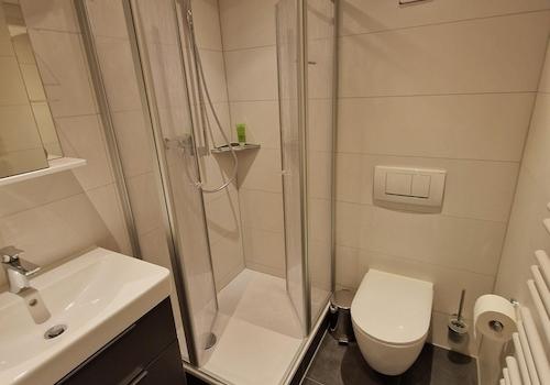 Duschbad Einliegerwohnung EG