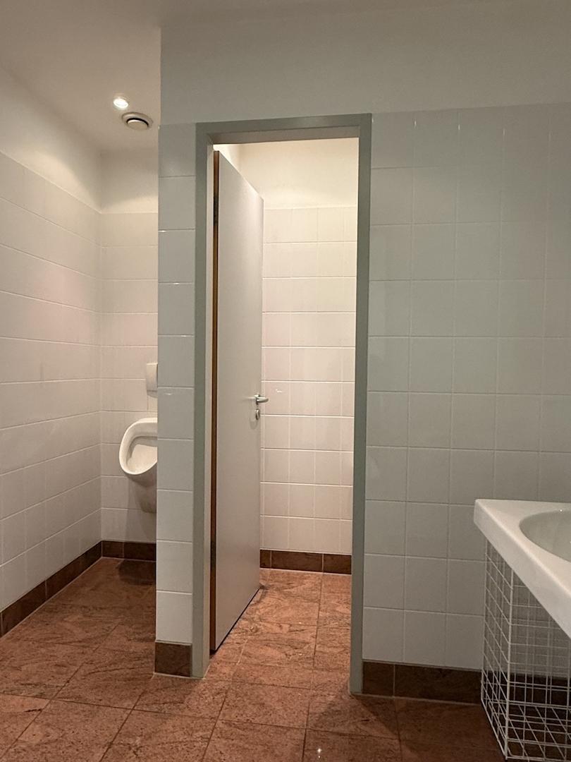 .Herren WC
