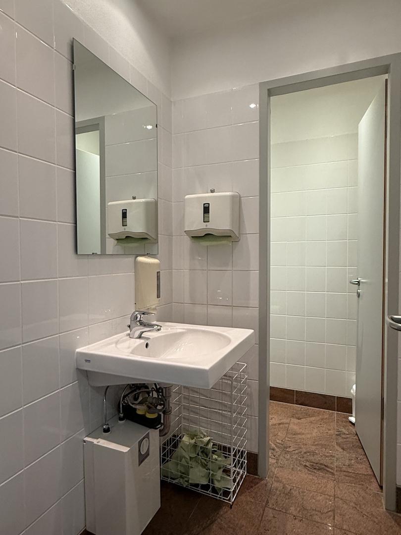 Damen WC