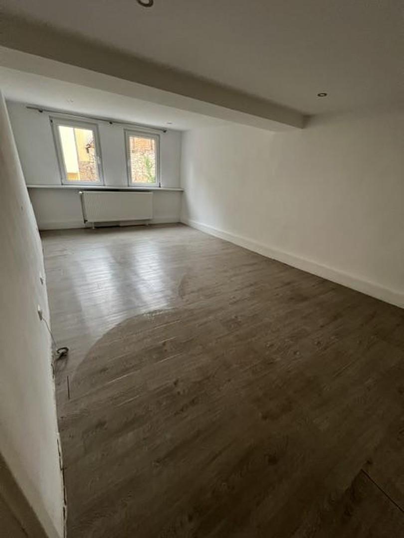 Wohnzimmer renoviert unten