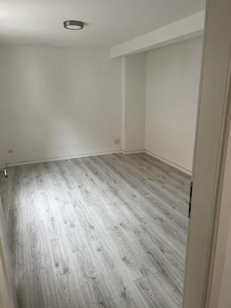Schlafzimmer renoviert unten