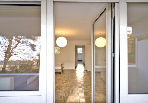 Blick ins Wohnzimmer