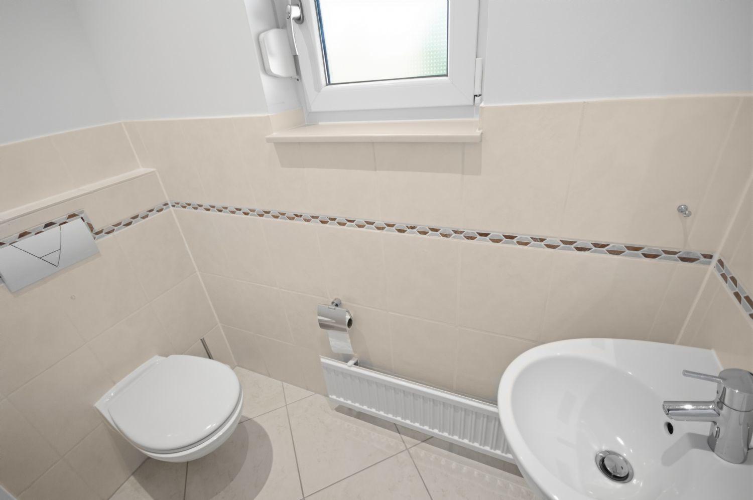 Gäste-WC im EG mit Fenster