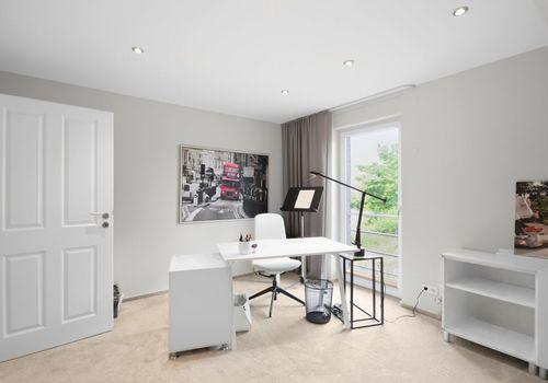Kinderzimmer od. Büro im OG