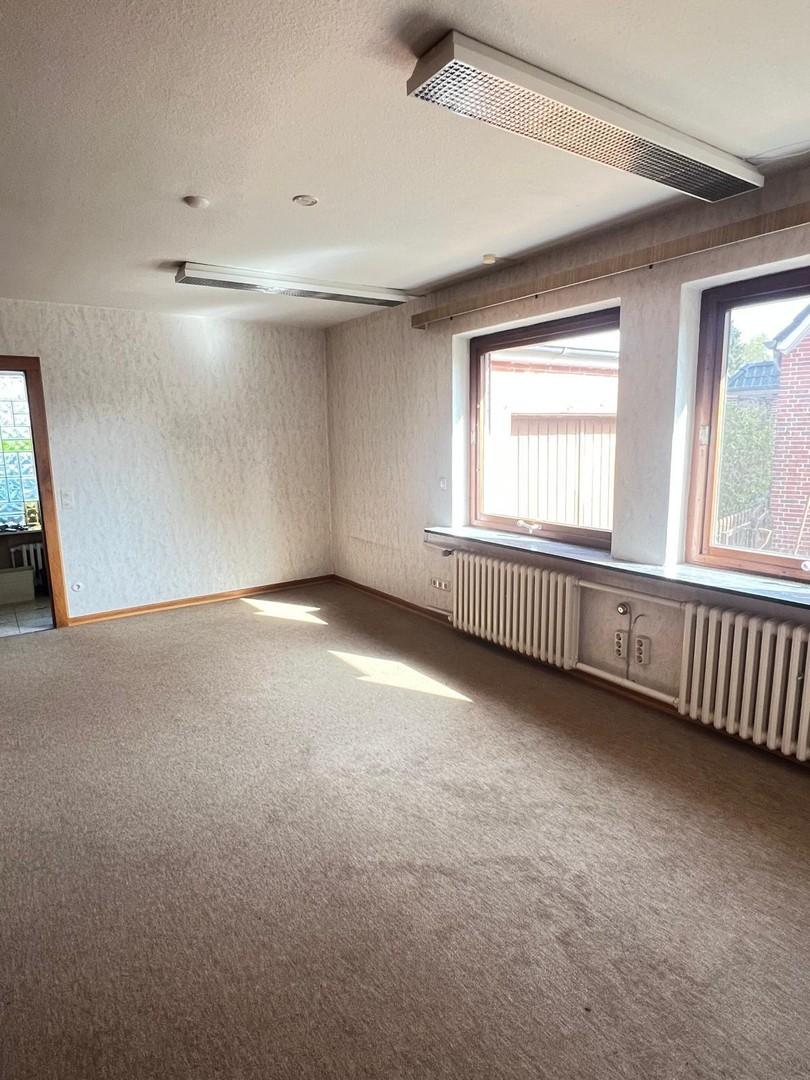 Büro EG