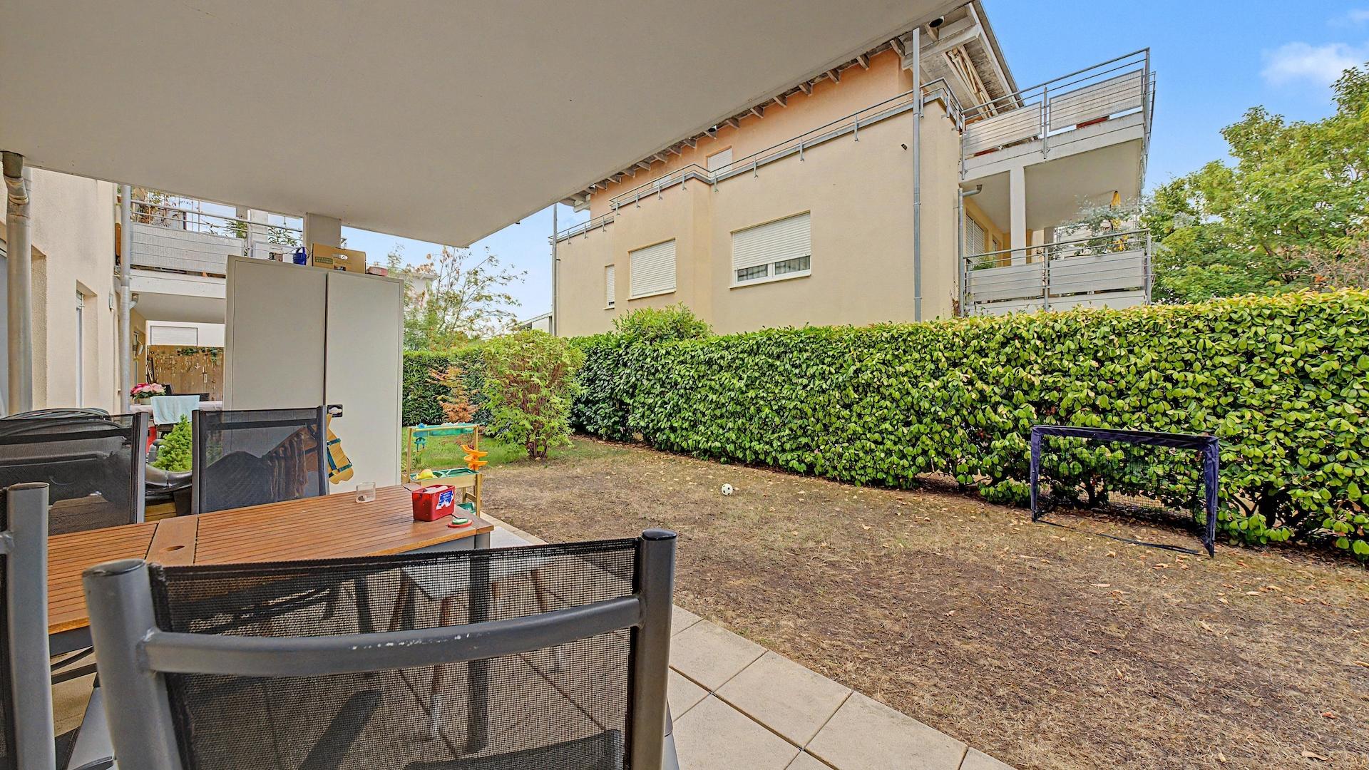 Terrasse und Garten