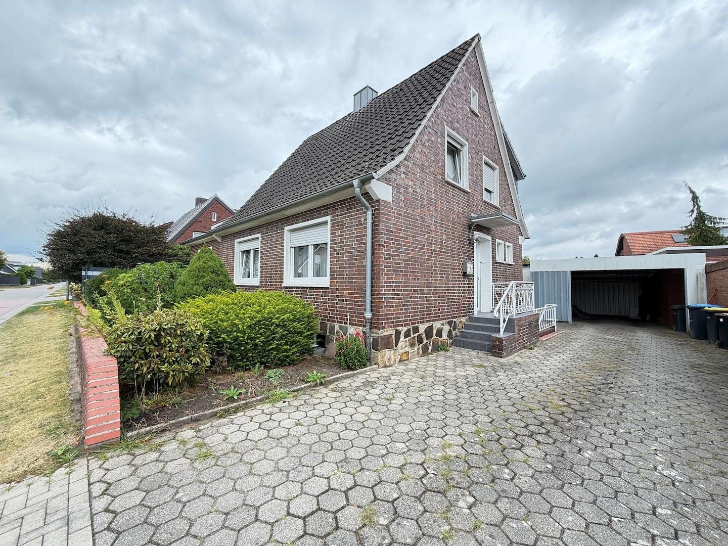 Haus mit Garage