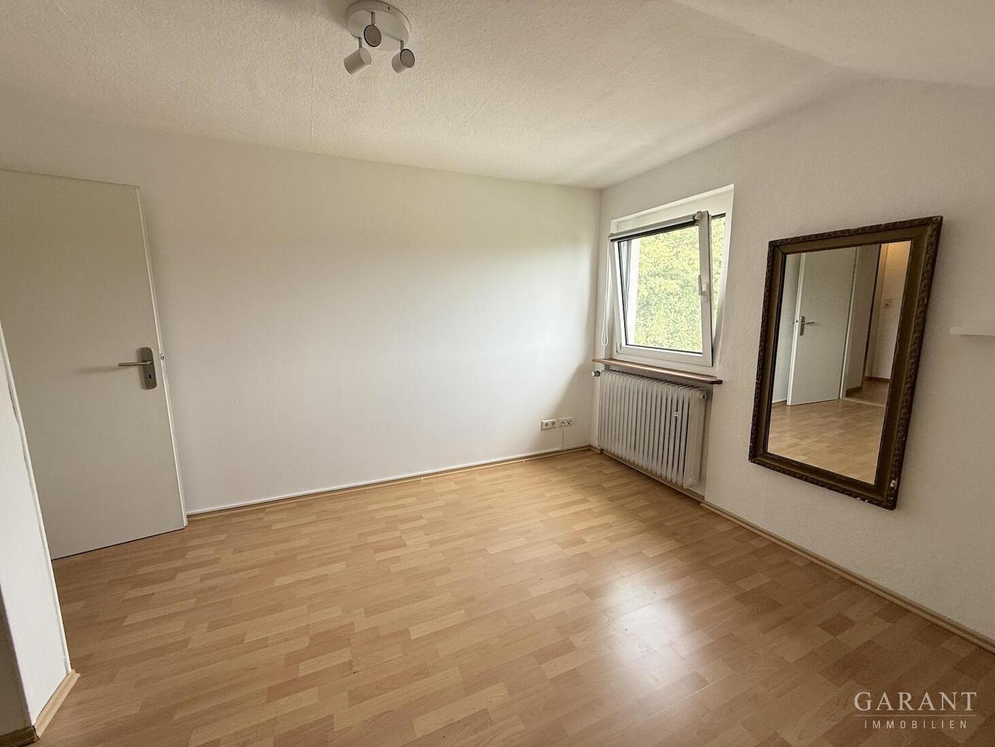 Schlafzimmer 2 DG