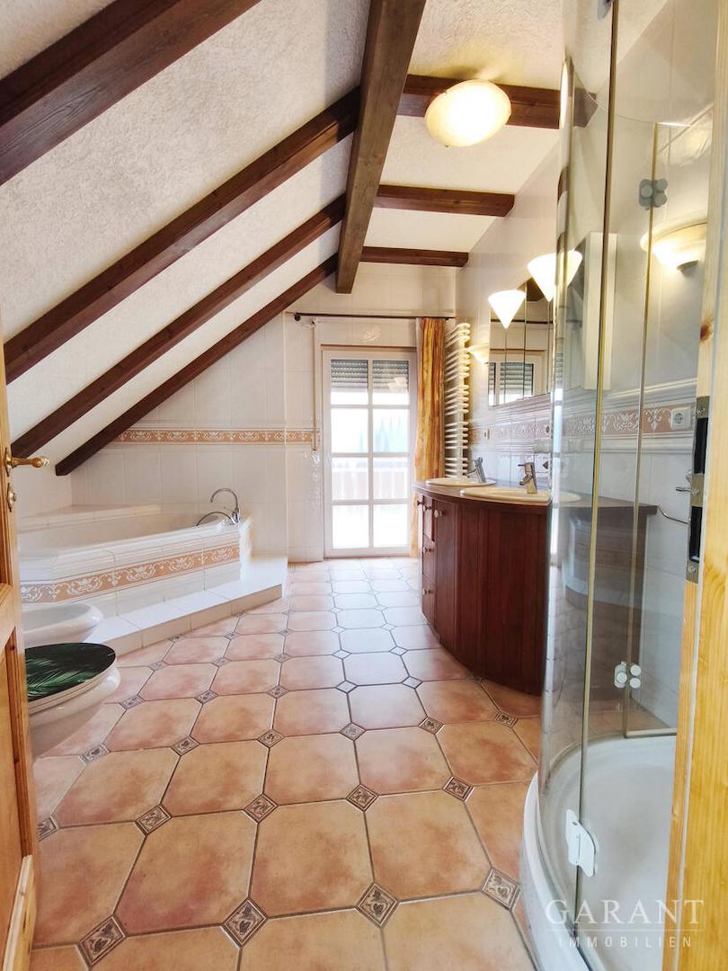 Badezimmer Dachgeschoss