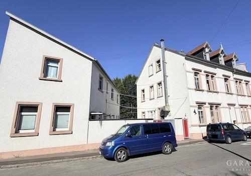 seitliche Ansicht beide Häuser