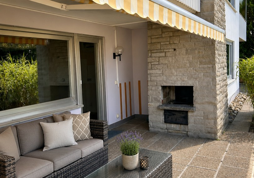 UG Terrasse mit Grillkamin