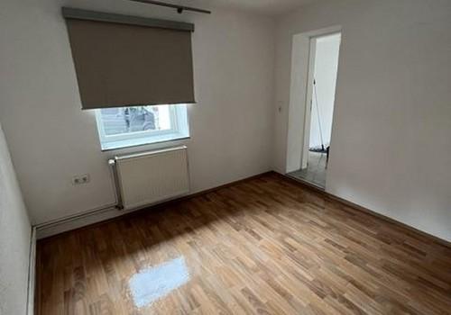 Schlafzimmer renoviert unten