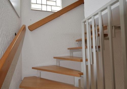 Treppenhaus zum Dachgeschoss