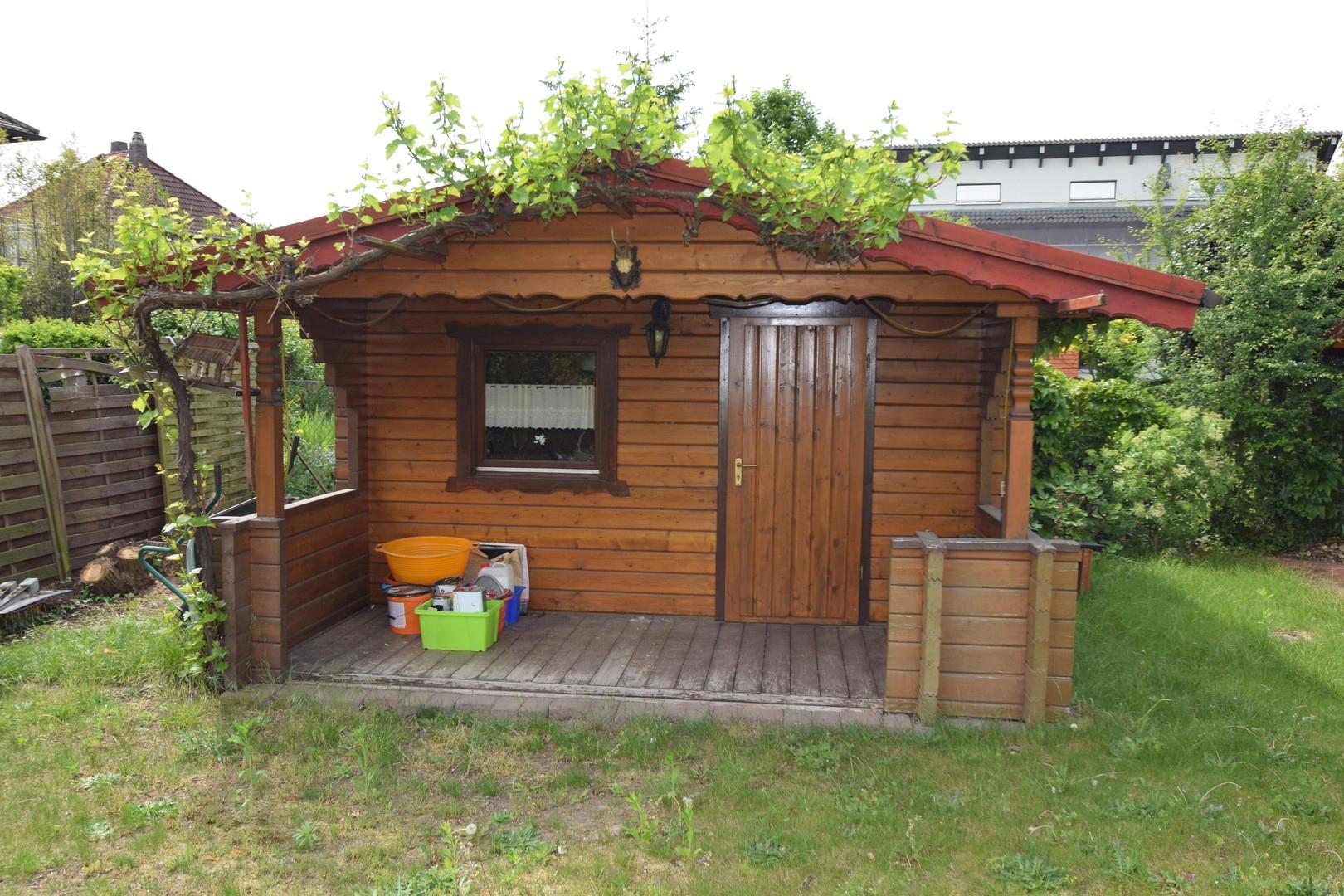 Partyhütte im Garten