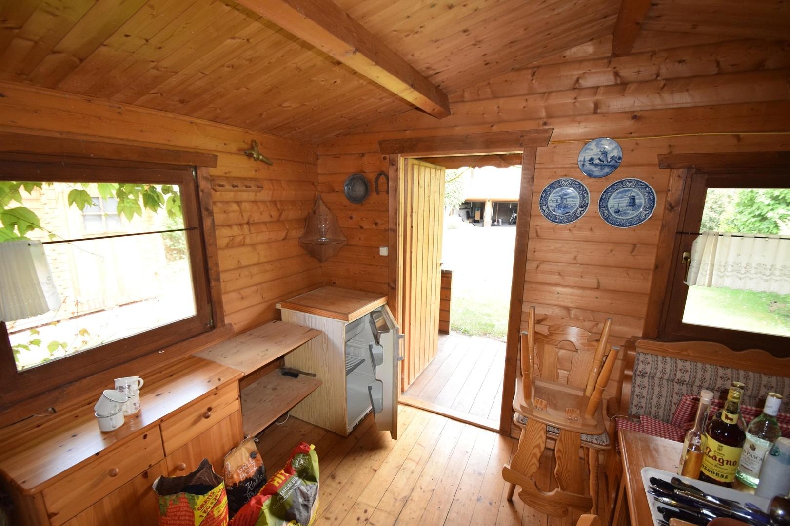 Partyhütte innen