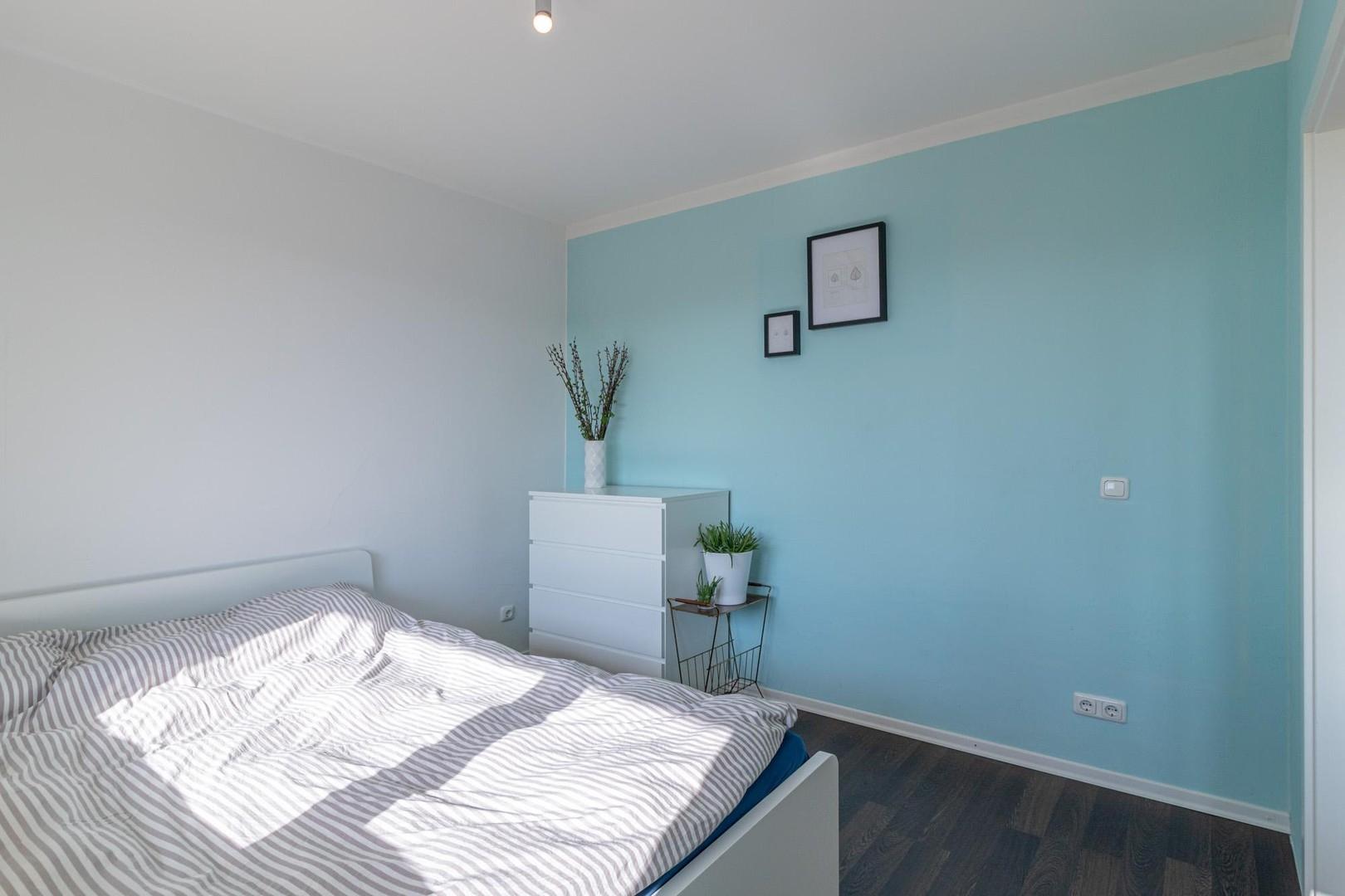 Schlafzimmer 1