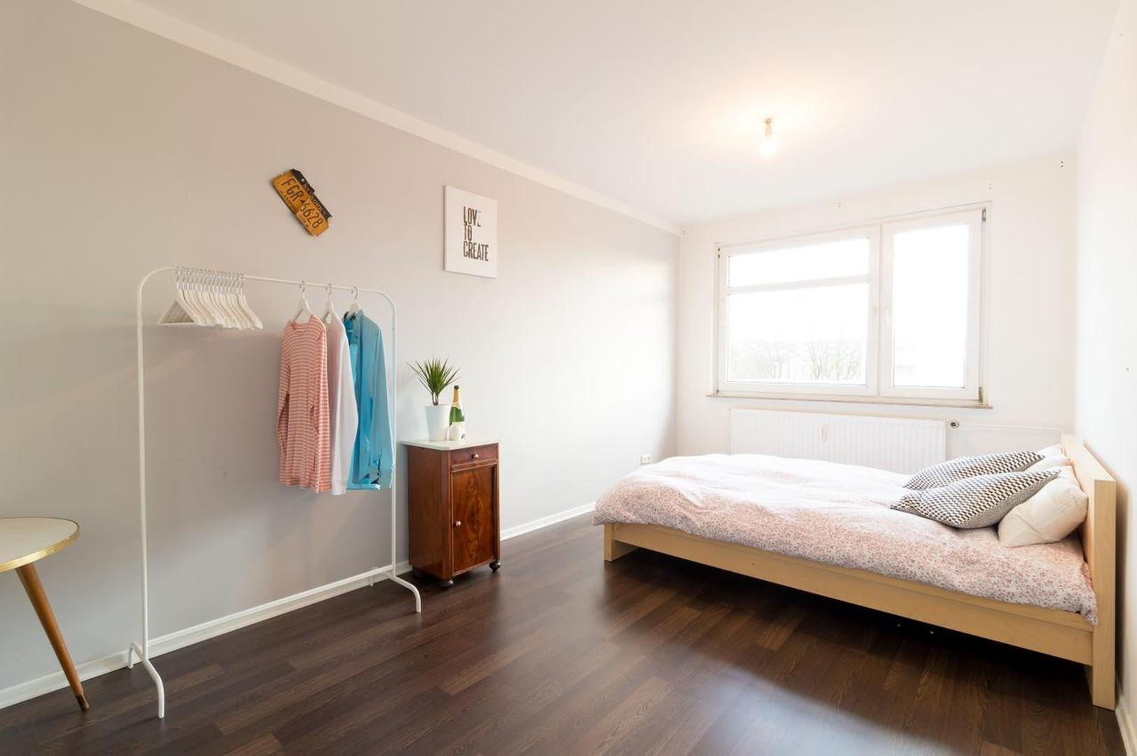 Schlafzimmer 2