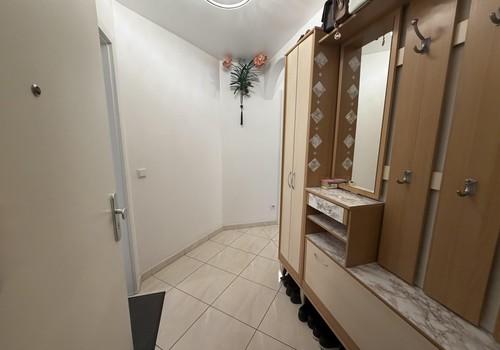 Flur (sicht von Wohnungstür)